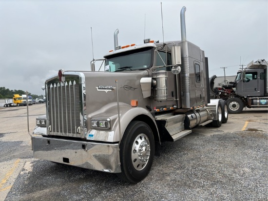 2020 KENWORTH 900 T/A SLEEPER