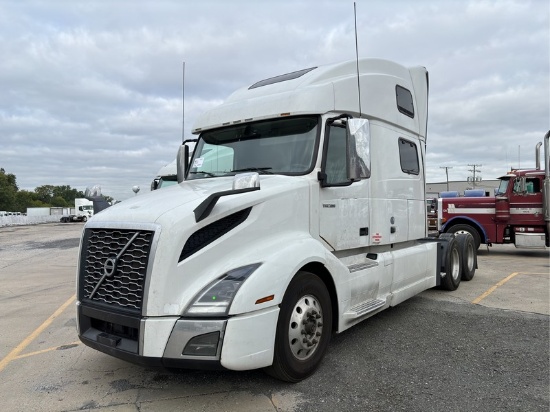 2020 VOLVO VNL860 T/A SLEEPER
