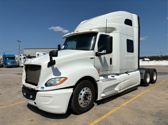 2019 INTERNATIONAL LT625 T/A SLEEPER