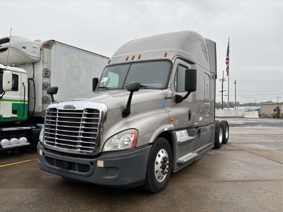 2018 FREIGHTLINER CASCADIA  T/A SLEEPER