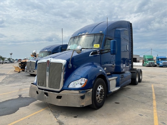 2016 KENWORTH T680 T/A SLEEPER