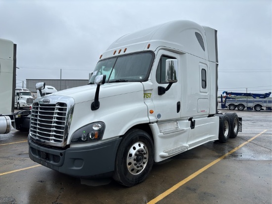 2016 FREIGHTLINER CASCADIA  T/A SLEEPER