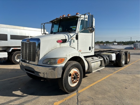 2014 PETERBILT 348 CAB CHASSIS