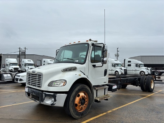 2007 FREIGHTLINER M2 CAB CHASSIS