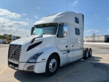 2020 VOLVO VNL T/A SLEEPER