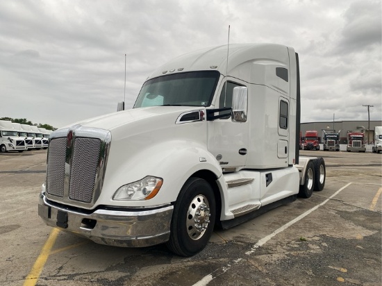 2019  KENWORTH  T680  T/A SLEEPER