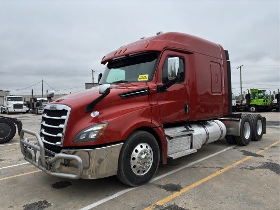 2019  FREIGHTLINER  CASCADIA   T/A SLEEPER