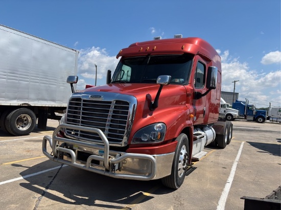 2014  FREIGHTLINER  CASCADIA   T/A SLEEPER