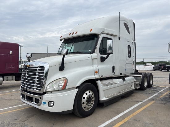 2011  FREIGHTLINER  CASCADIA  T/A SLEEPER