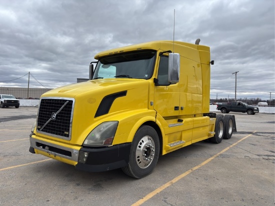 2008  VOLVO  VNL64T630  T/A SLEEPER