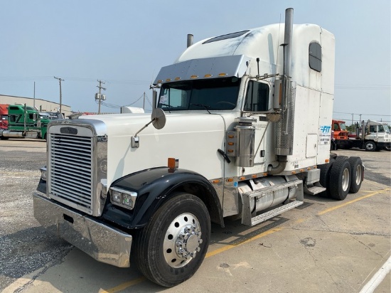 2000  FREIGHTLINER  FLD132  T/A SLEEPER