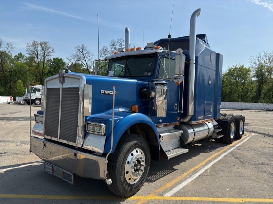 1992  KENWORTH  T/A SLEEPER