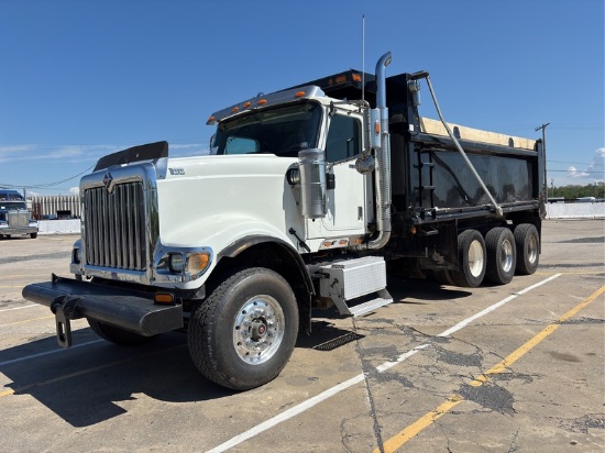 2011  INTERNATIONAL  PAYSTAR  TRI AXLE DUMP TRUCK