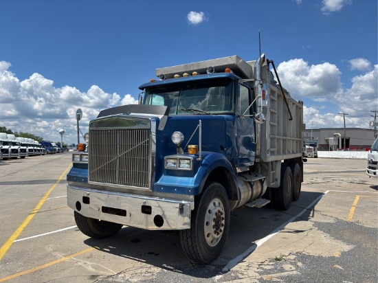 1990  WHITE  T/A DUMP TRUCK