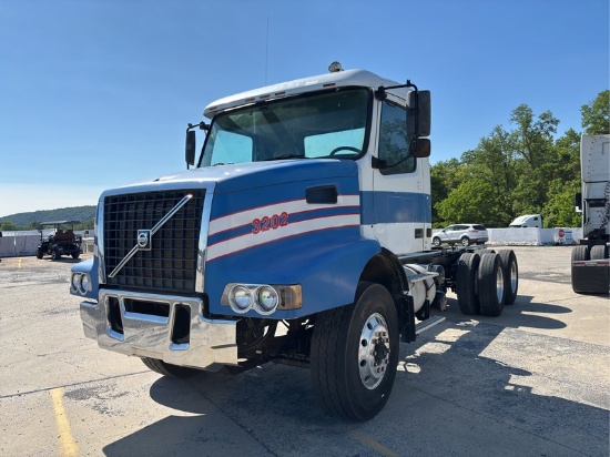 2005  VOLVO  VHD  CAB CHASSIS