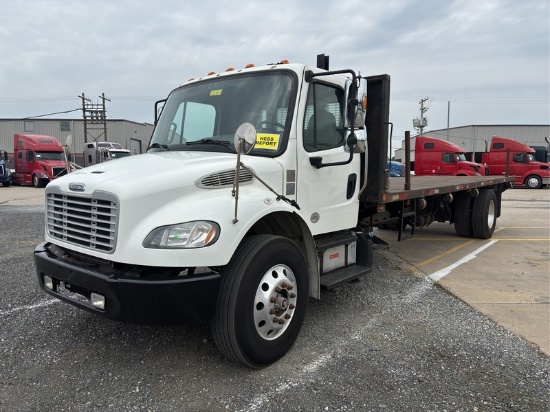 2018  FREIGHTLINER  M2  FLATBED TRUCK