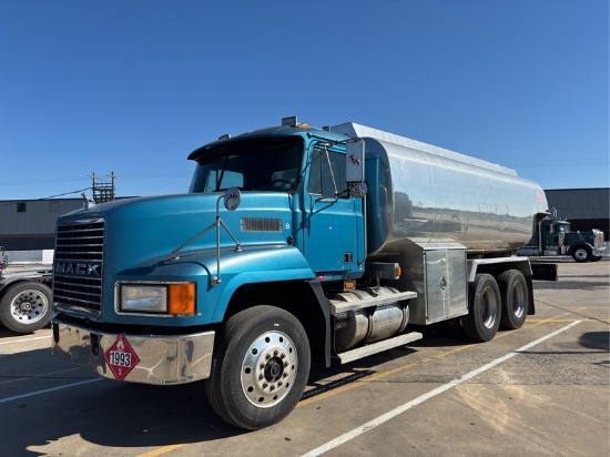 1995  MACK  CH613  FUEL  TANKER TRUCK