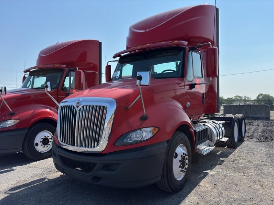 2017  INTERNATIONAL  PROSTAR  T/A DAYCAB