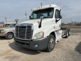 2013  FREIGHTLINER  PX1250648  T/A DAYCAB