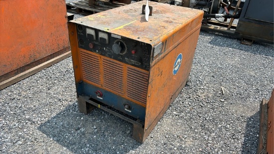 DELTA WELD MILLER  450  WELDER