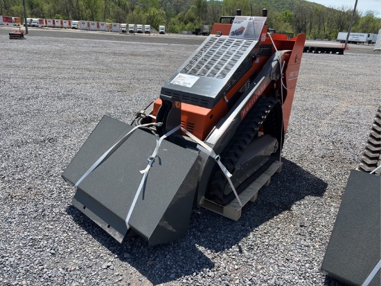 HURRICANE  HRC700  MINI COMPACT TRACK LOADER