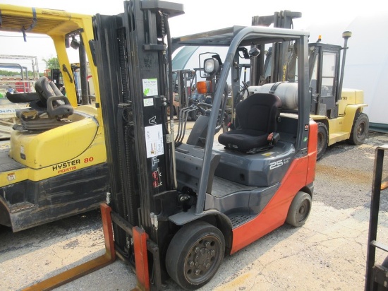 2016  TOYOTA  8FGCU25  FORKLIFT