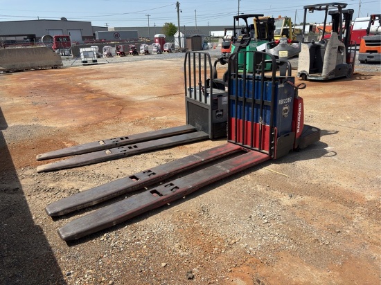 RAYMOND  840FRE80L  PALLET JACK, NON RUNNER