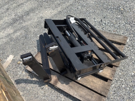 2025  GIYI   MINI SKID STEER   FORK POSITIONER SET  ATTACHMENT