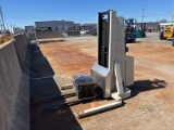 1995  CROWN  20 MT  STACKER