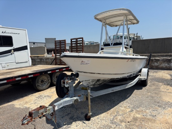 2004  MAKO MARINE INTL INC  CENTER CONSOLE 171  BOAT