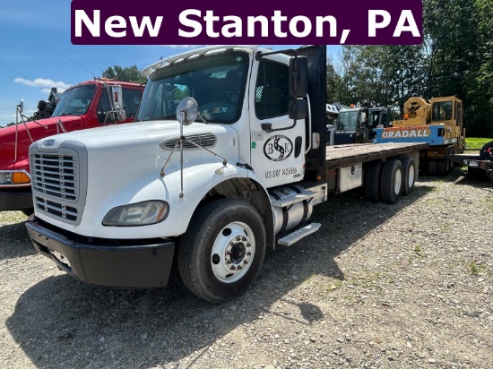 2007 Freightliner M2112 Flatbed Truck