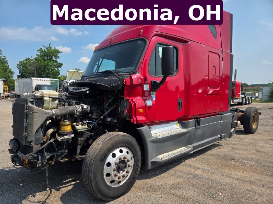 2015 FREIGHTLINER CASCADIA T/A SLEEPER, NON-RUNNER