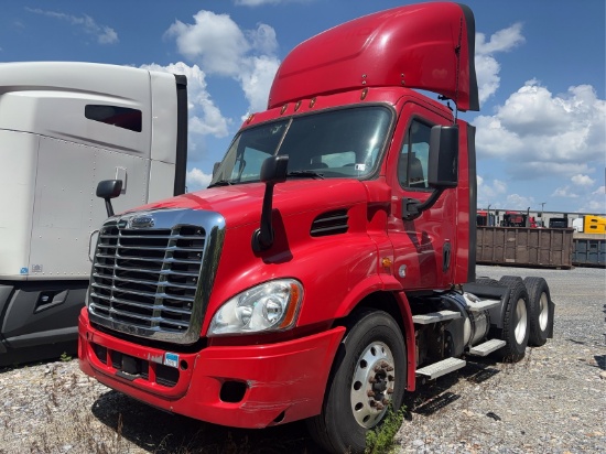 2016 FREIGHTLINER CASCADIA 113 T/A DAYCAB, NON-RUNNER