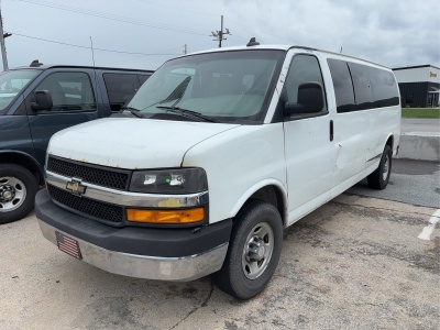 2017 Chevrolet Express Passenger Van