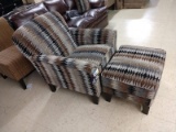 Brand New Simmons Geometric Pattern Occasional Chair With Ottoman