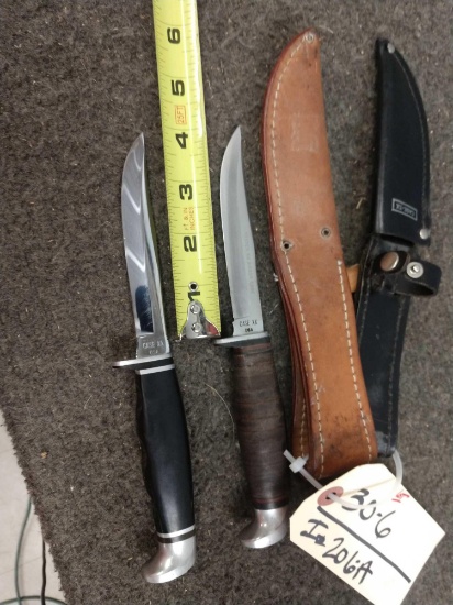 2 Case XX Fixed Blade Knives