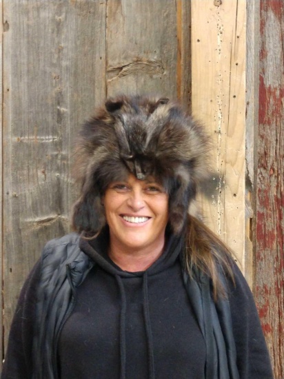 Cross Fox Fur Mountain Man Hat