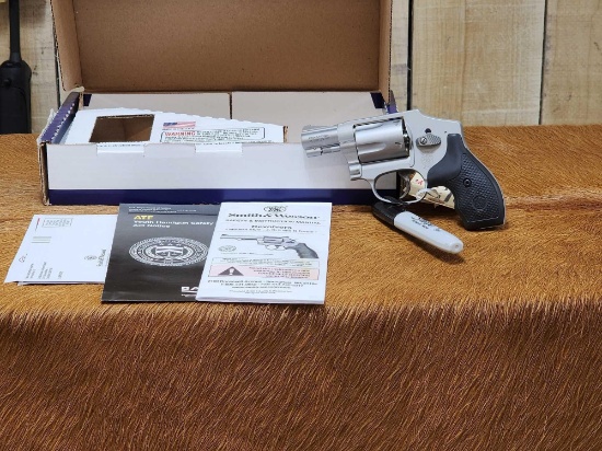 Smith & Wesson Model 642 Airweight. .38 S&W Spl