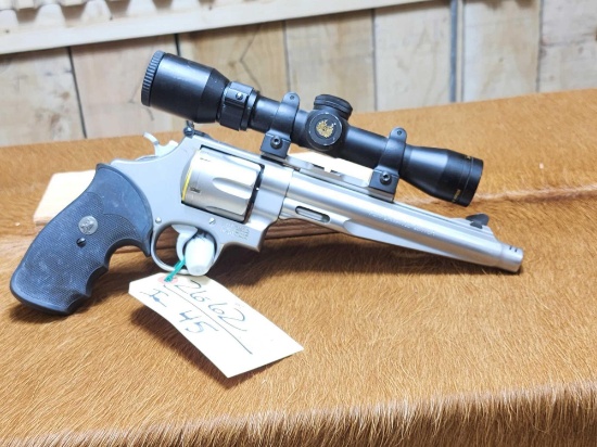 Smith & Wesson Performance Center Model 629 .44 Mag Revolver