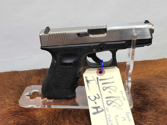 Glock Model 19 9mm Semi Auto Pistol