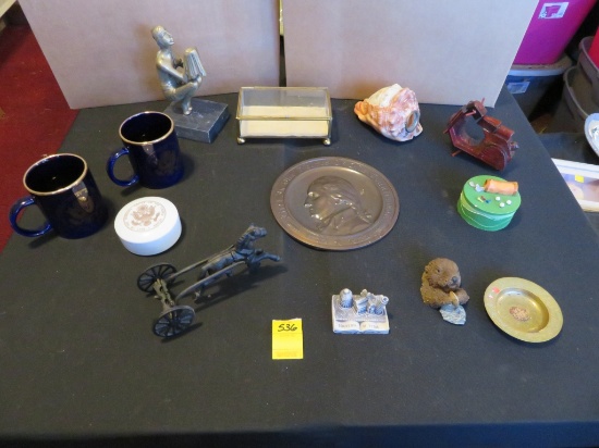 Lot of collectibles