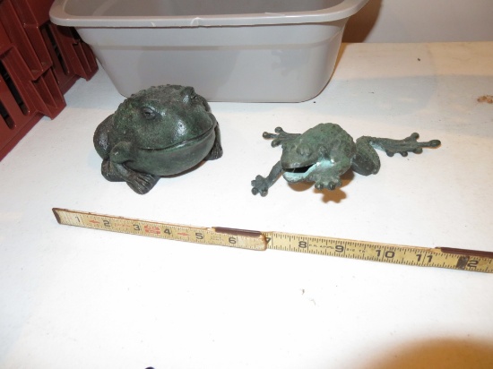 2 Frog figurines