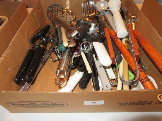 Box lot of kitchen utensils