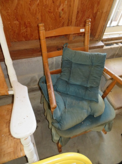 Wood rocker w/ cushions