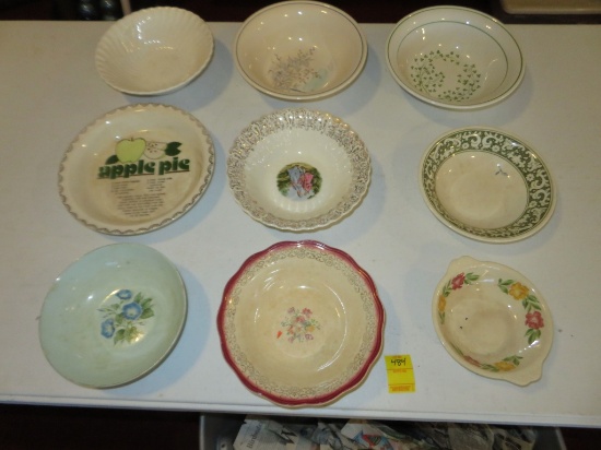 Lot of collectible bowls & pie plate