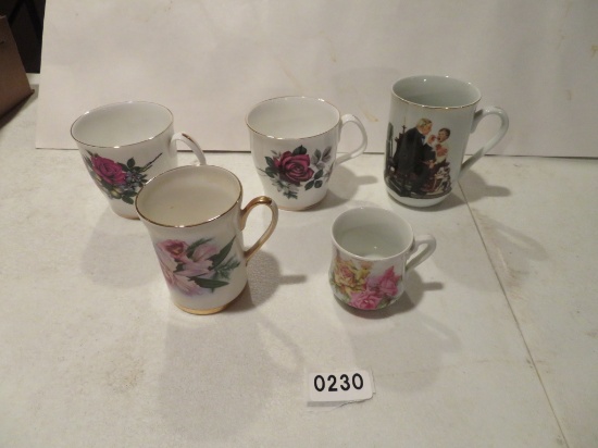 Lot of collectible cups
