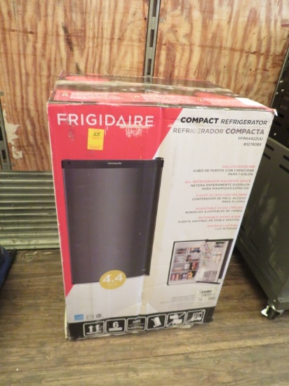 Frigidaire Compact Refrigerator 4.4 Cu Ft