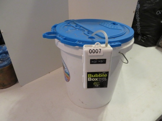 Bubble Box Bait Bucket