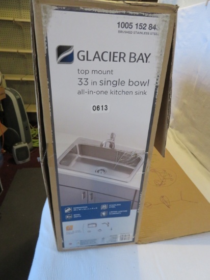 Glacier Bay Top Mount 33" Single Bowl Sink Kit