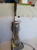 Eureka Precision EL8802 Vacuum